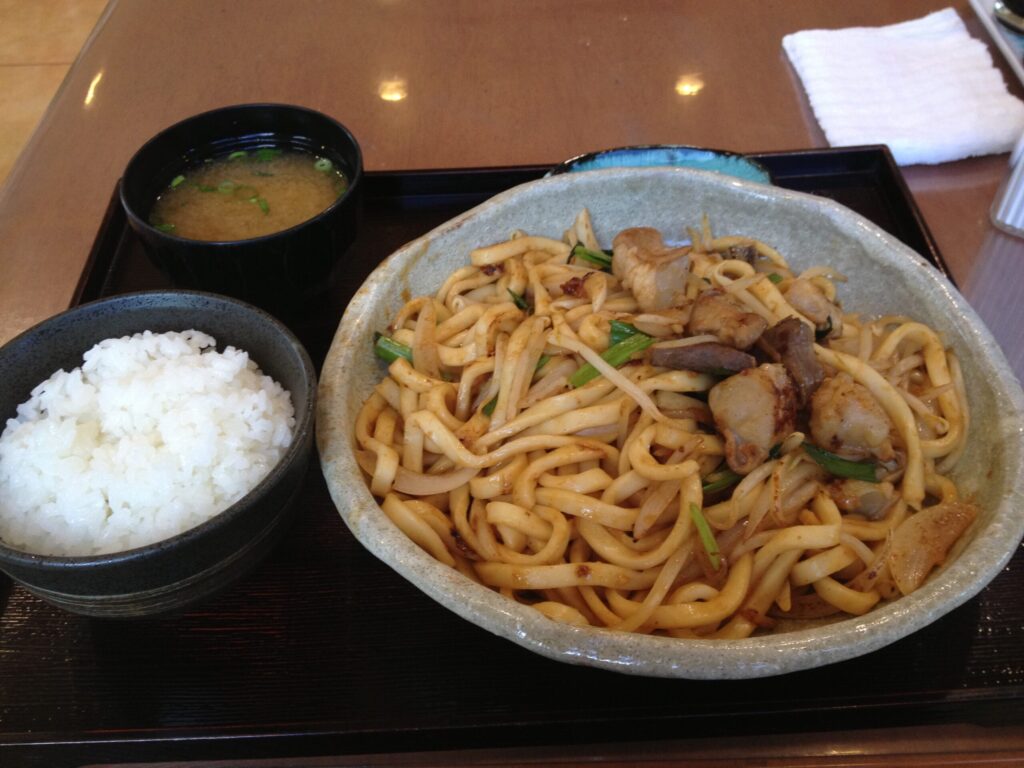 岡山県津山市のご当地グルメホルモンうどん